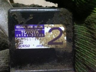 Блок управления центральным замком Toyota Aristo