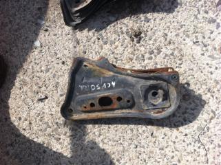 Балка угловая (косынка) передняя левая Toyota Camry