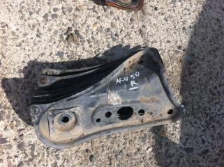 Балка угловая (косынка) передняя правая Toyota Camry