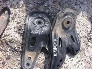 Балка угловая (косынка) Toyota Kluger