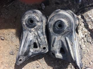 Балка угловая (косынка) задняя Toyota Camry