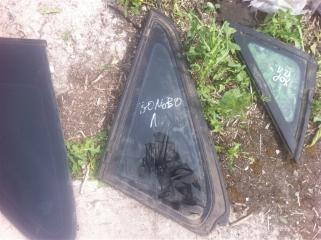 Запчасть стекло собачника Volvo 740