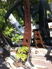 СТОЙКА КУЗОВА правая Toyota Land Cruiser