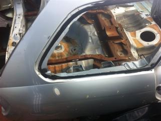 Задняя часть Nissan Primera