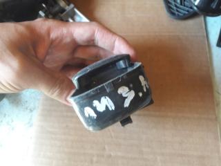 Ручка двери внутренняя Nissan Bluebird 1997