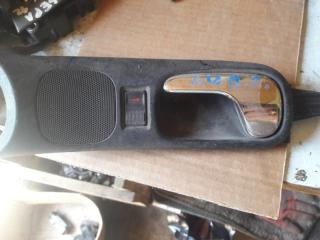 Запчасть ручка двери внутренняя передняя правая Audi A4 2000