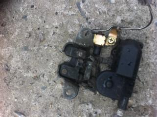 Замок крышки багажника Toyota soarer