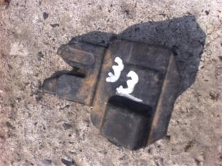 Замок крышки багажника Nissan Cefiro