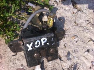 Замок крышки багажника Toyota Harrier