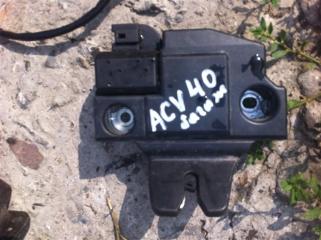 Замок крышки багажника Toyota Camry