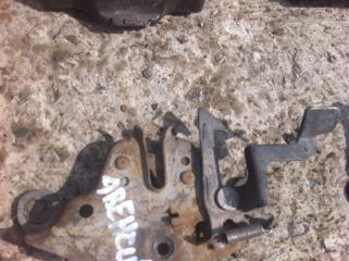 Замок капота Toyota Avensis