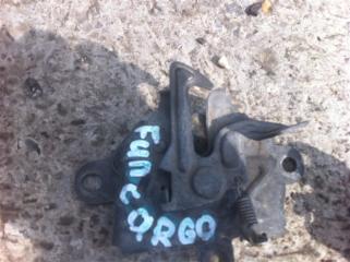 Замок капота Toyota Funcargo