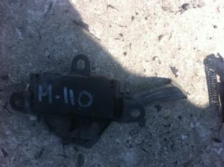 Замок капота Toyota Mark II