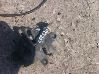 Замок капота Toyota Corolla