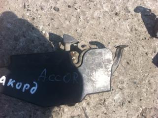 Замок капота Honda Accord