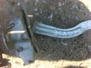 Замок капота Suzuki ESCUDO