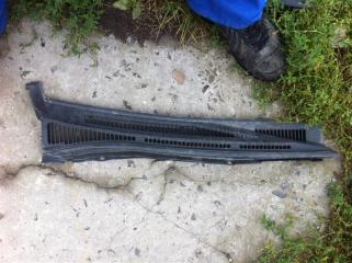 Жабо решетка под дворники Suzuki ESCUDO