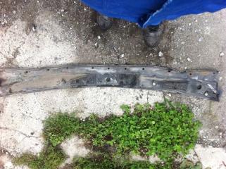 Жабо решетка под дворники Nissan Terrano