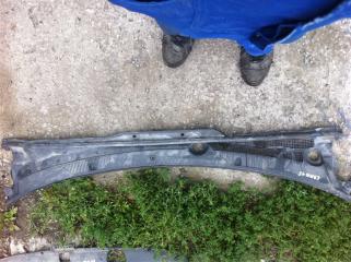 Жабо решетка под дворники Nissan Sunny