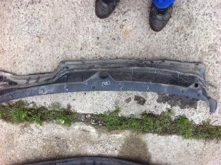 Запчасть накладка на радиатор Honda CRV