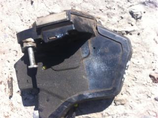 Замок двери задний правый Lexus GX470