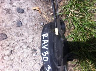 Замок двери задний Toyota RAV4