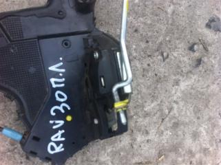 Замок двери передний левый Toyota RAV4