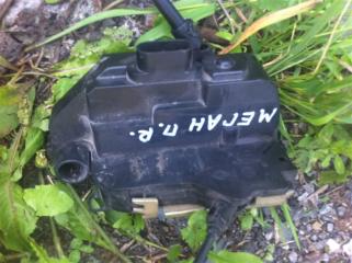 Запчасть замок двери передний правый Renault Megan