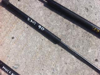 Амортизатор капота Toyota Chaser Б/У Амортизатор капота Toyota Chaser