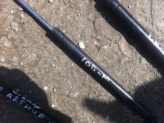 Амортизатор капота Toyota Mark II Б/У Амортизатор капота Toyota Mark II