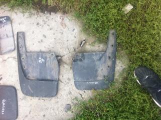 Брызговик задний Toyota Land Cruiser Prado Б/У Брызговик задний Toyota Land Cruiser Prado