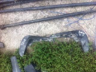 Брызговик передний Mazda Bongo Б/У Брызговик передний Mazda Bongo