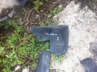 Брызговик задний левый Toyota Mark II Б/У Брызговик задний левый Toyota Mark II