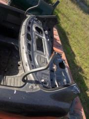 Крепление крышки багажника Toyota Camry 1992