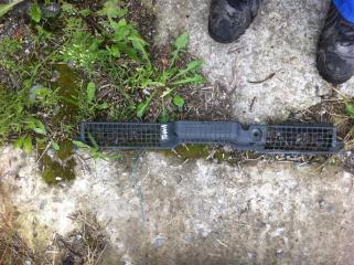 Накладка решетки радиатора Nissan Teana 2011 Б/У Накладка решетки радиатора Nissan Teana 2011