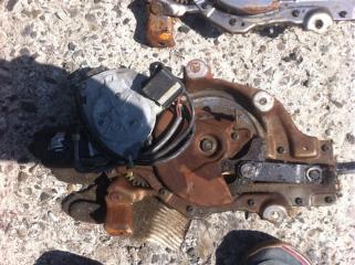 Доводчик двери багажника Lexus RX330