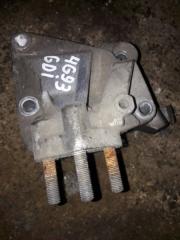 Крепление опора двигателя Mitsubishi Lancer 2001 Б/У Крепление опора двигателя Mitsubishi Lancer 2001