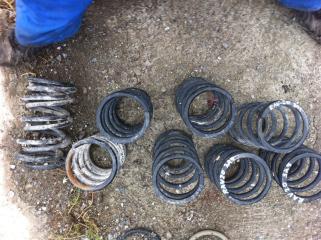 Пружина задняя Toyota RAV4 Б/У Пружина задняя Toyota RAV4