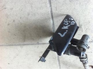 Форсунка омывателя передняя левая Toyota Corolla 2009