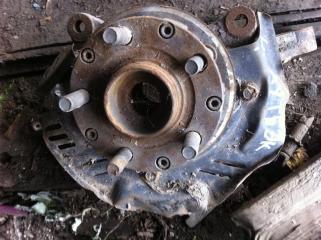 Кулак поворотный передний Subaru Outback 1997