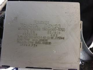 Реле поворота Toyota Sequoia 2010