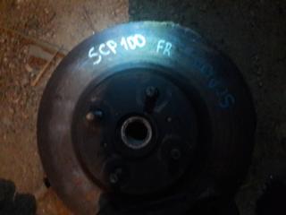 Поворотный кулак передний Toyota Ractis 2005