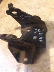 Кронштейн КПП Toyota Premio 2003