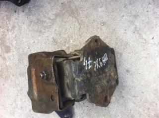 Подушка двигателя Mitsubishi Pajero 1995