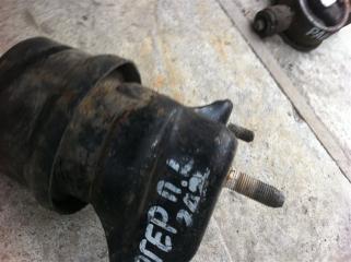 Подушка двигателя Toyota Kluger