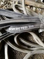 Уплотнитель двери Mazda Demio 1999