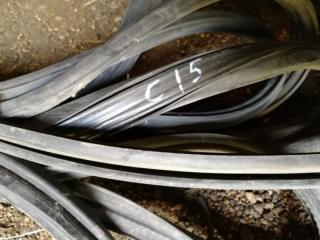 Уплотнитель двери Nissan Sunny 2001