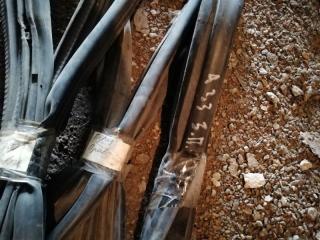 Уплотнитель двери Nissan Cefiro 2000