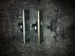 Запчасть кнопка стеклоподъемника передняя правая Nissan Pathfinder