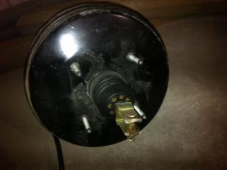 Вакуумный усилитель тормозов Toyota Avensis